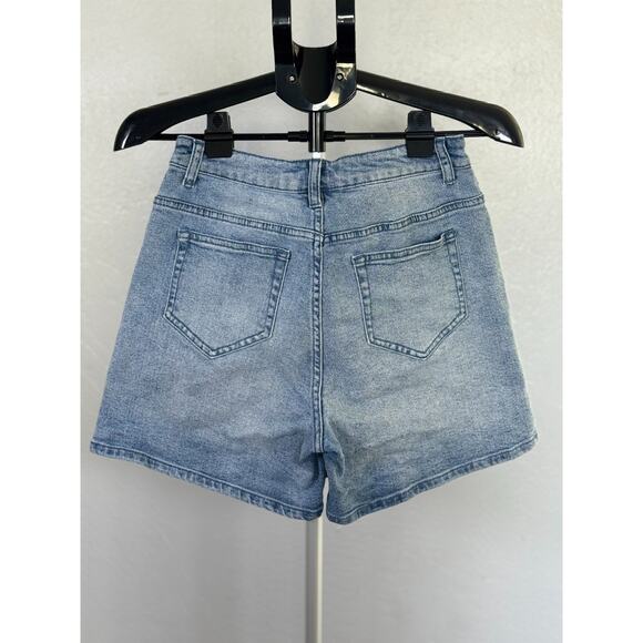 HOT TOPIC Studio Ghibli Spirited Away No-Face Mom Shorts - Size 3 - Picture 2 of 8